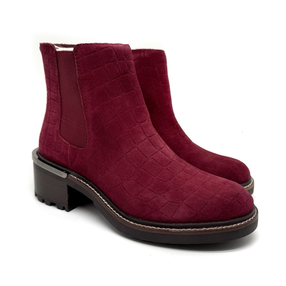 Vince Camuto Kelivena Suede Ankle Boots with Chunky Heel Lug Sole Size 6 Wide - Picture 3 of 11